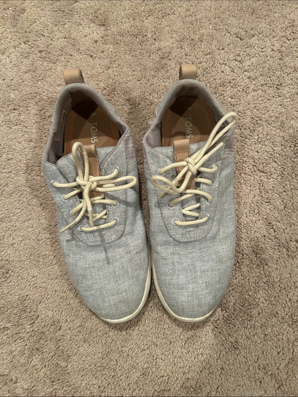 TOMS Men's Light Gray Canvas Lace-Up Sneakers with Tan Accents